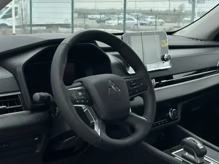 Mitsubishi Outlander 2023 года за 16 490 000 тг. в Шымкент – фото 11