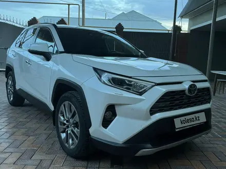 Toyota RAV4 2021 года за 19 000 000 тг. в Кызылорда – фото 2