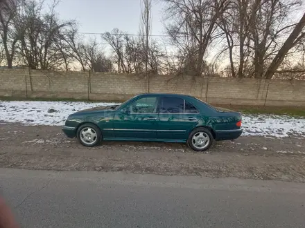 Mercedes-Benz E 320 1997 года за 3 500 000 тг. в Тараз – фото 10