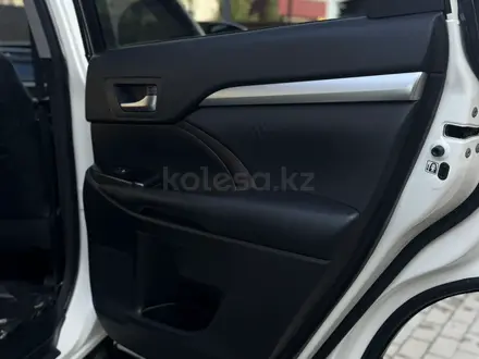 Toyota Highlander 2015 года за 15 000 000 тг. в Алматы – фото 69