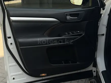 Toyota Highlander 2015 года за 15 000 000 тг. в Алматы – фото 74