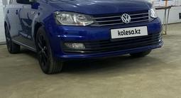Volkswagen Polo 2019 года за 5 800 000 тг. в Атырау – фото 2