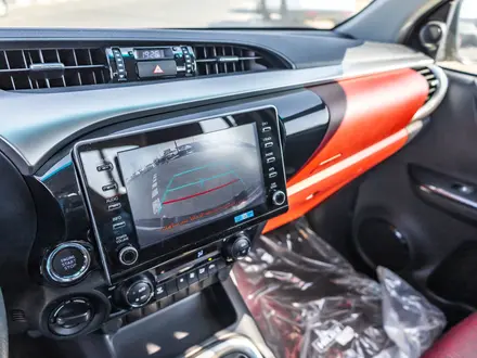Toyota Hilux Comfort 2022 года за 15 700 000 тг. в Алматы – фото 16