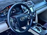 Toyota Camry 2011 года за 7 800 000 тг. в Актобе – фото 3