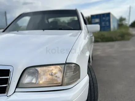 Mercedes-Benz C 200 1995 года за 1 800 000 тг. в Алматы – фото 11