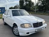 Mercedes-Benz C 200 1995 годаүшін1 800 000 тг. в Алматы – фото 4