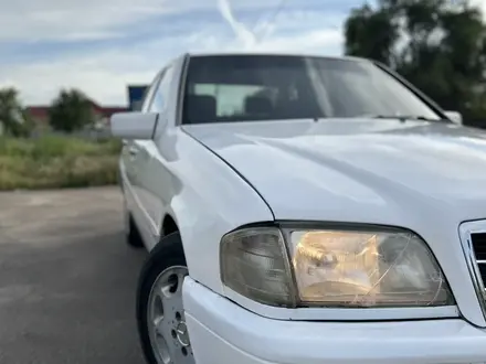 Mercedes-Benz C 200 1995 года за 1 800 000 тг. в Алматы – фото 10