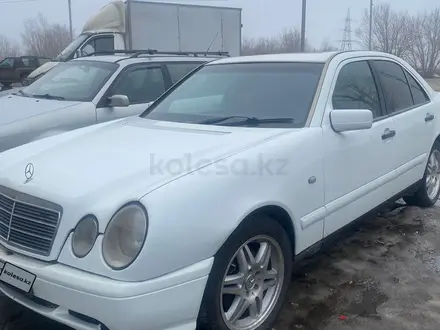 Mercedes-Benz E 280 1996 года за 2 200 000 тг. в Петропавловск