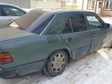 Mercedes-Benz E 230 1988 года за 1 300 000 тг. в Атырау – фото 4