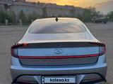 Hyundai Sonata 2019 года за 9 500 000 тг. в Астана – фото 2