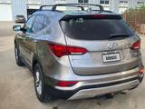 Hyundai Santa Fe 2018 года за 8 800 000 тг. в Актобе – фото 2