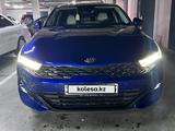 Kia K5 2021 года за 13 000 000 тг. в Алматы – фото 4