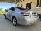 Toyota Camry 2010 года за 8 800 000 тг. в Шымкент – фото 2