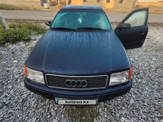 Audi 100