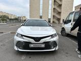 Toyota Camry 2020 года за 16 800 000 тг. в Актау – фото 2