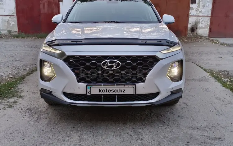 Hyundai Santa Fe 2020 года за 14 000 000 тг. в Усть-Каменогорск