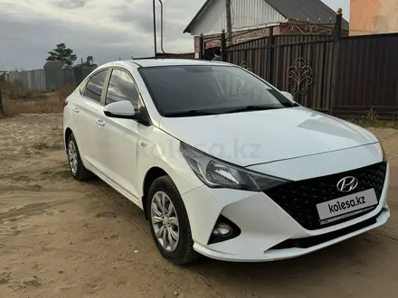 Hyundai Accent 2021 года за 8 200 000 тг. в Актобе – фото 9