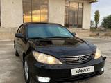 Toyota Camry 2004 года за 7 200 000 тг. в Туркестан – фото 2