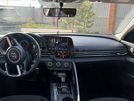 Hyundai Elantra 2021 года за 7 600 000 тг. в Караганда – фото 8