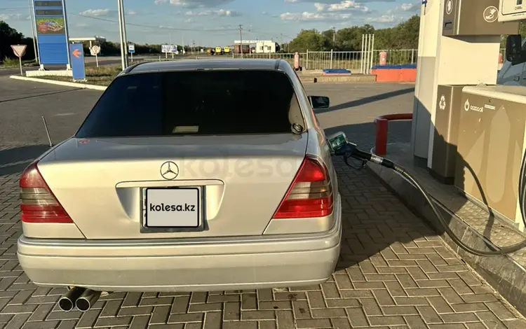 Mercedes-Benz C 280 1993 годаүшін2 500 000 тг. в Астана