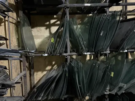 Стекло авто стекло за 5 000 тг. в Караганда – фото 2