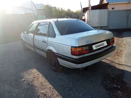 Volkswagen Passat 1988 года за 700 000 тг. в Есик – фото 6