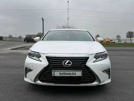 Lexus ES 250 2016 годаүшін16 500 000 тг. в Шымкент