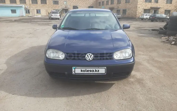 Volkswagen Golf 2001 годаүшін2 500 000 тг. в Караганда
