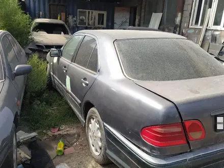 Mercedes-Benz E 280 1996 года за 1 000 000 тг. в Алматы – фото 17