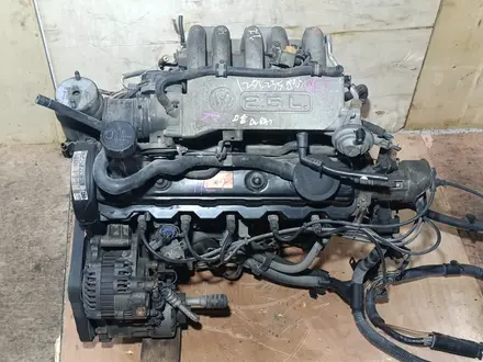 Двигатель AET 2.5 бензин 5-цил VW Volkswagen T4 Multivan Caravelle APL AVT за 500 000 тг. в Караганда