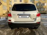 Toyota Highlander 2013 годаүшін11 500 000 тг. в Алматы – фото 2