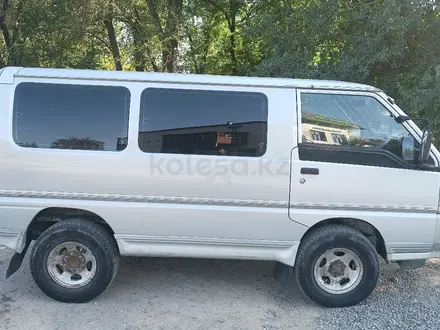 Mitsubishi Delica 1995 года за 2 300 000 тг. в Алматы – фото 2