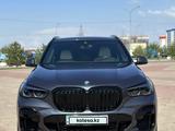 BMW X5 2022 года за 38 500 000 тг. в Алматы – фото 2