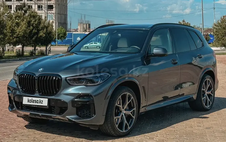 BMW X5 2022 года за 38 500 000 тг. в Алматы