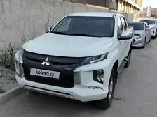 Mitsubishi L200, 2021