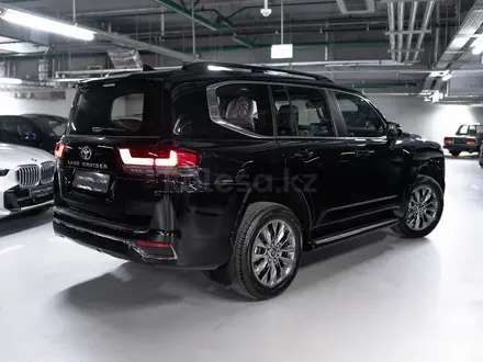 Toyota Land Cruiser 2024 года за 63 000 000 тг. в Алматы – фото 8