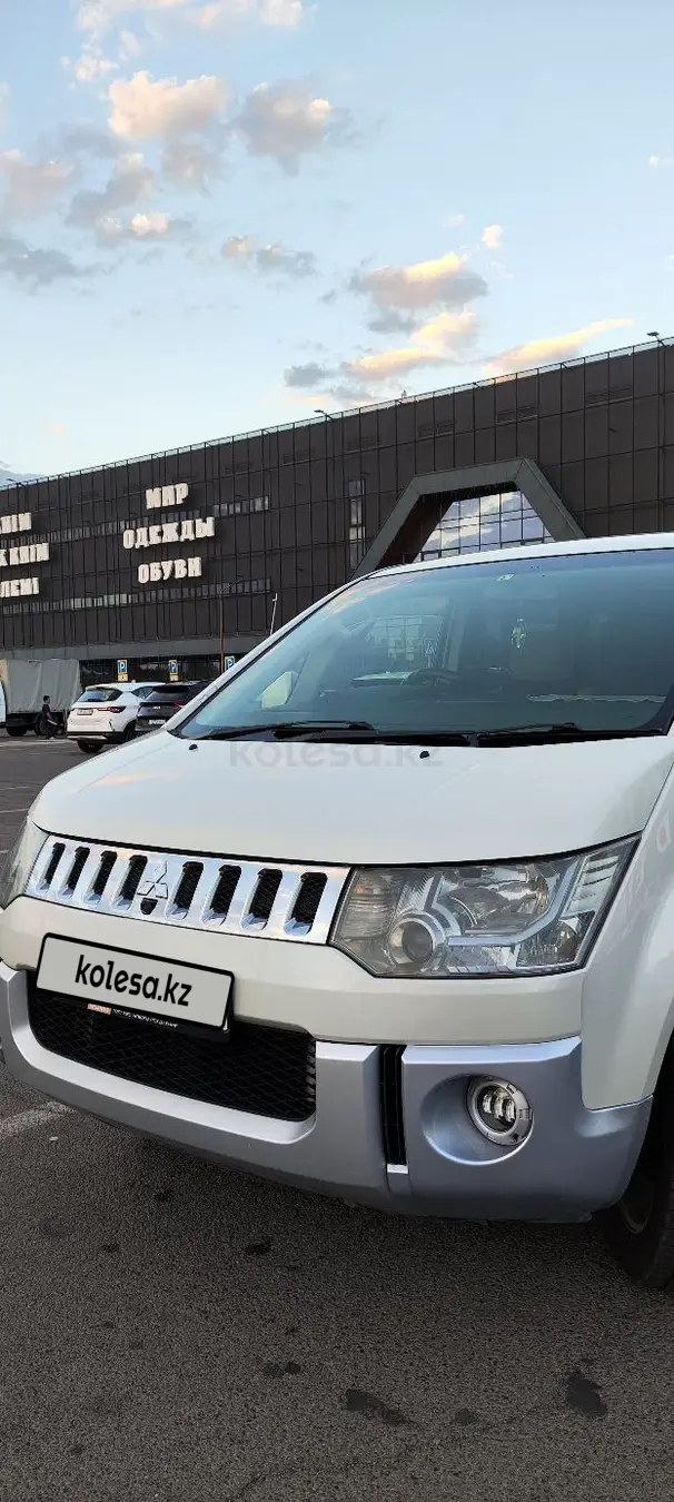 Mitsubishi Delica D:5, 2008