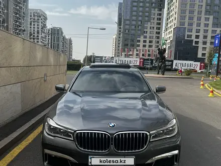 BMW 740 2018 года за 25 000 000 тг. в Алматы