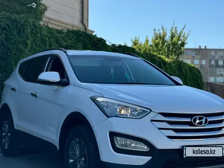 Hyundai Santa Fe 2016 года за 12 000 000 тг. в Актау