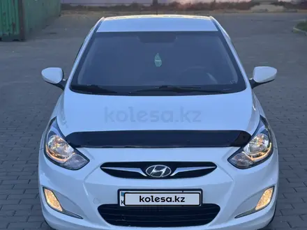 Hyundai Accent 2013 года за 5 500 000 тг. в Усть-Каменогорск – фото 2