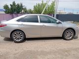 Toyota Camry 2015 годаүшін5 200 000 тг. в Атырау – фото 2