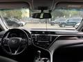 Toyota Camry 2018 годаүшін13 200 000 тг. в Алматы – фото 9