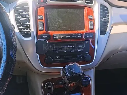 Toyota Highlander 2003 года за 6 700 000 тг. в Алматы – фото 2