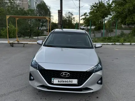 Hyundai Accent 2021 года за 7 676 793 тг. в Темиртау – фото 2