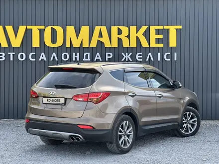 Hyundai Santa Fe 2014 года за 8 700 000 тг. в Актобе – фото 4