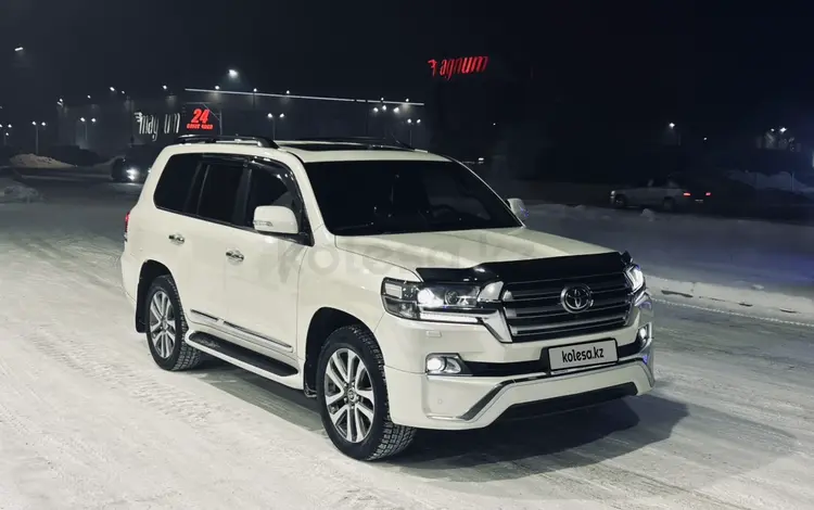 Toyota Land Cruiser 2017 года за 35 500 000 тг. в Усть-Каменогорск