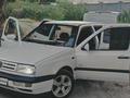 Volkswagen Vento 1995 года за 1 350 000 тг. в Абай (Келесский р-н) – фото 4