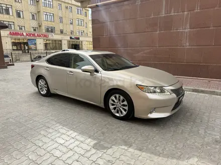Lexus ES 300h 2012 года за 6 500 000 тг. в Жанаозен – фото 3