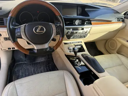 Lexus ES 300h 2012 года за 6 500 000 тг. в Жанаозен – фото 2