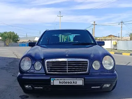 Mercedes-Benz E 320 1998 года за 5 000 000 тг. в Шымкент